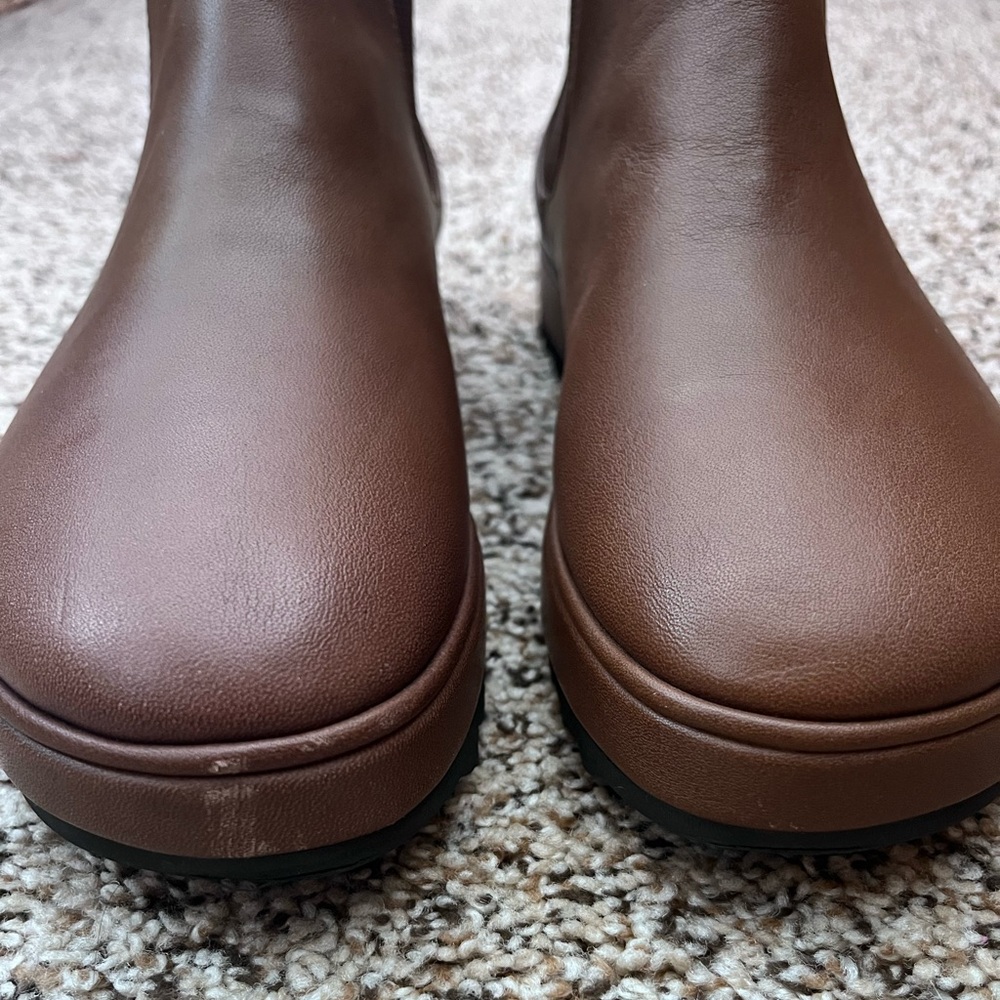 Lauren Manoogian Leather Chelsea Ankle Boots - Picture 7 of 11